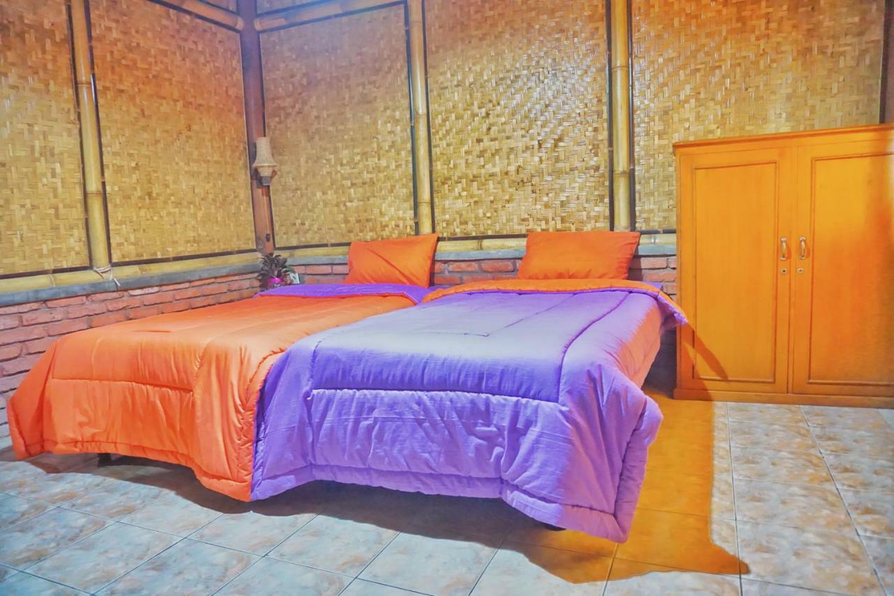 Hotel Grand Pesona Ksatria Чісаруа Екстер'єр фото